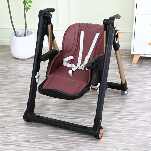 Chaise d'alimentation pliable avec double plateau